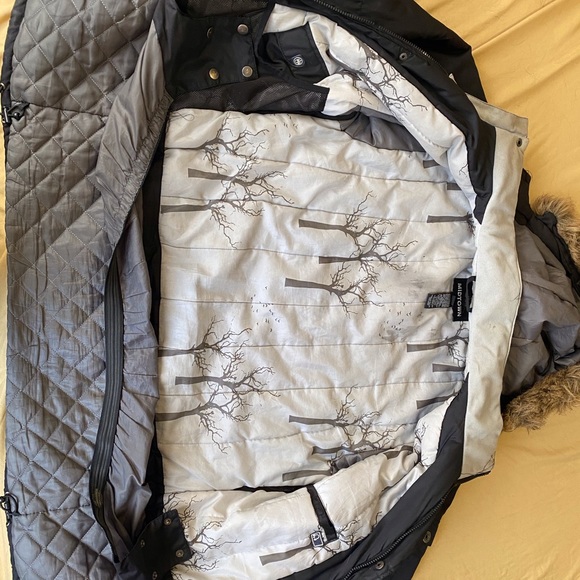 Midtown winter jacket - Picture 3 of 3